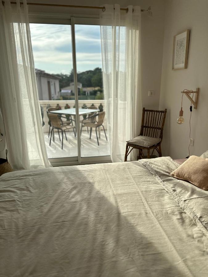 La Villa Du Rayol Saint Maximin Bagian luar foto