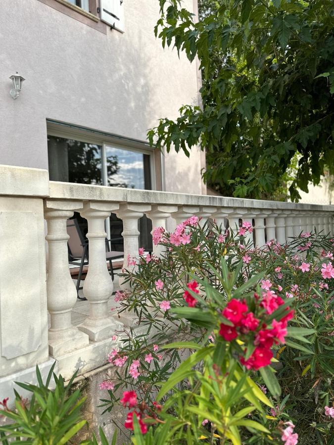 La Villa Du Rayol Saint Maximin Bagian luar foto